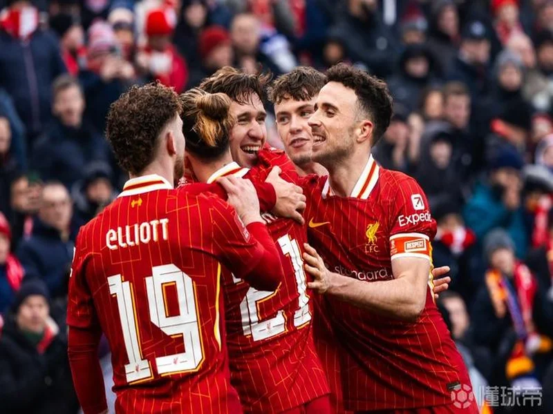 塔：能够戴上队长袖标是巨大的荣誉，对我意义重大